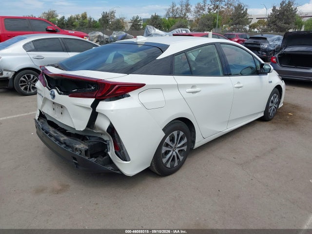 2020 TOYOTA PRIUS PRIME LE 4