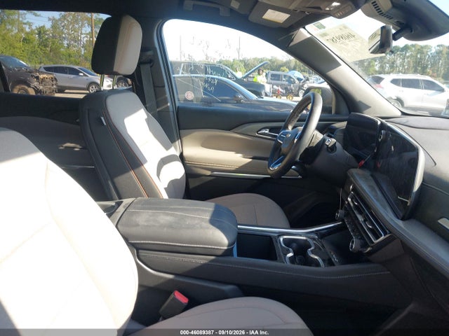 2026 CHEVROLET TRAVERSE FWD LT 5