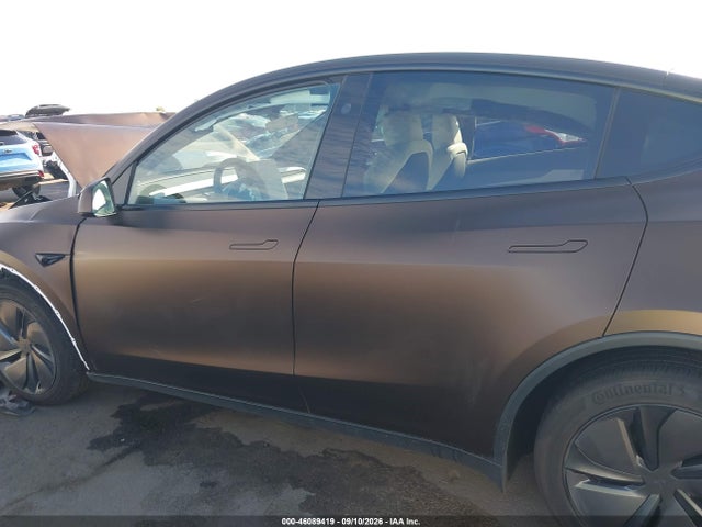 2026 TESLA MODEL Y PREMIUM REAR-WHEEL DRIVE/REAR-WHEEL DRIVE 15