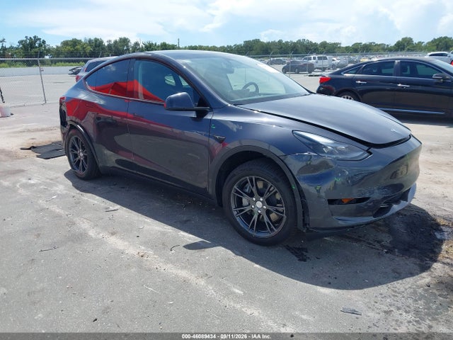 2024 Tesla Model Y Long Range Single Motor Rear-Wheel Drive/Rwd