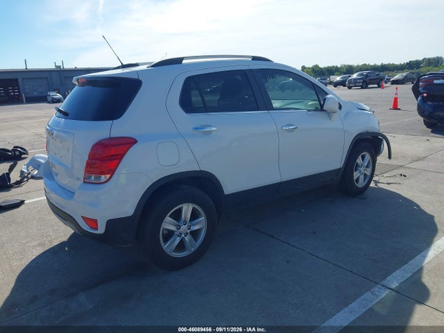 2018 CHEVROLET TRAX LT 4