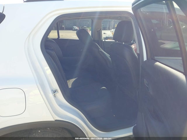 2018 CHEVROLET TRAX LT 8