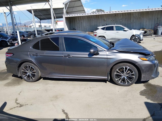 2020 TOYOTA CAMRY SE 13