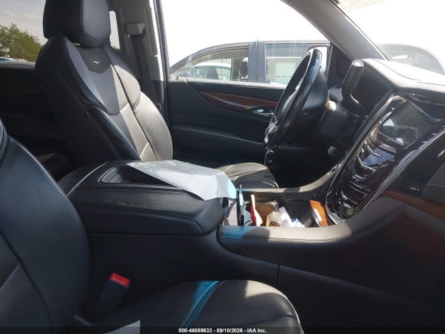 2018 CADILLAC ESCALADE ESV LUXURY 5
