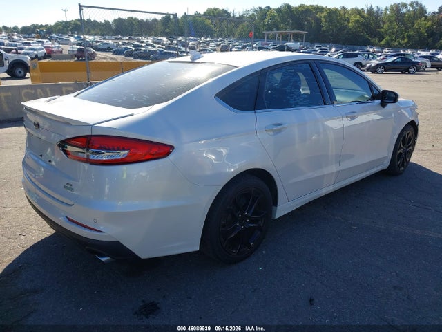2019 FORD FUSION SE 4