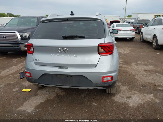 2022 HYUNDAI VENUE SEL 16