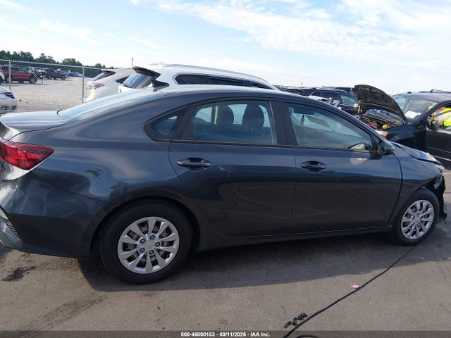 2022 KIA FORTE FE 13
