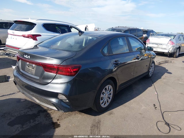 2022 KIA FORTE FE 4