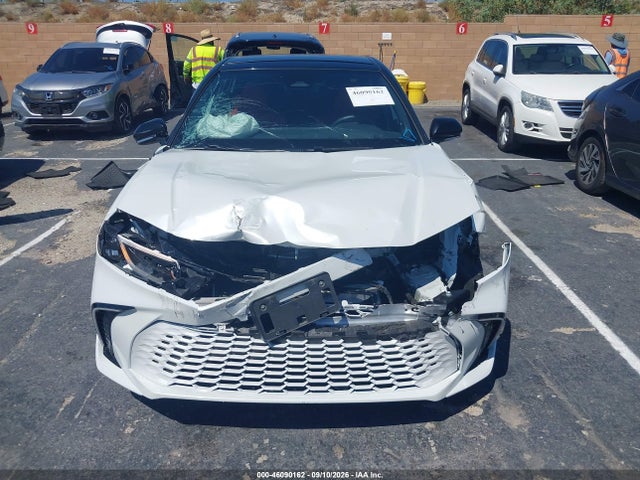 2025 TOYOTA CAMRY XSE 13