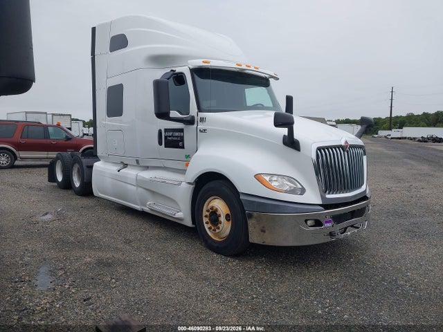 2018 INTERNATIONAL LT 