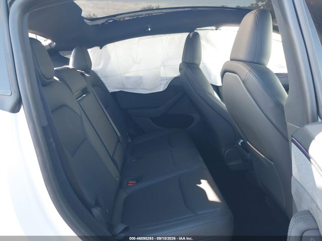 2026 TESLA MODEL Y PREMIUM REAR-WHEEL DRIVE/REAR-WHEEL DRIVE 8