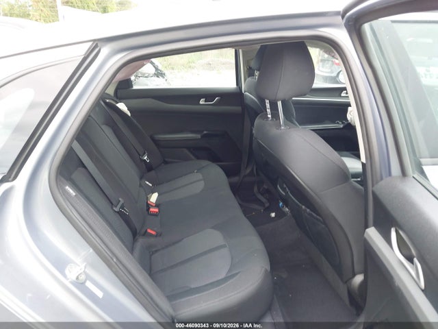 2022 KIA K5 LXS 8