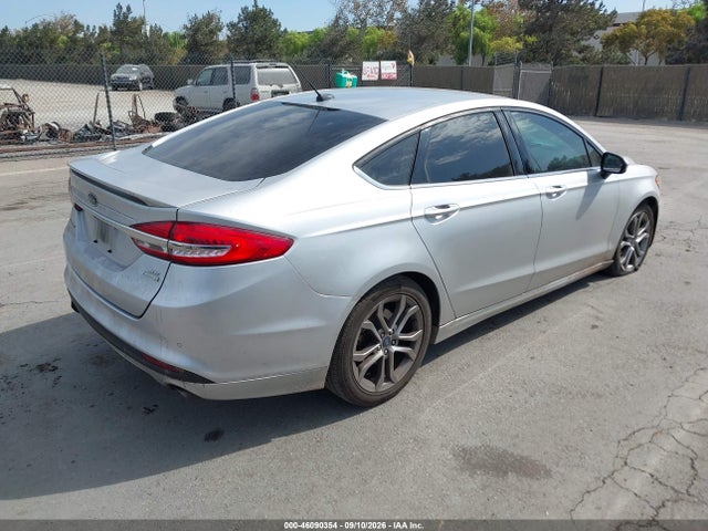 2017 FORD FUSION SE 4