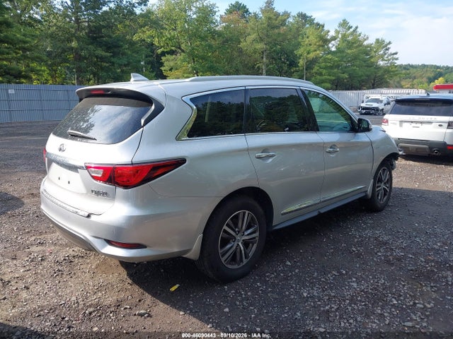 2017 INFINITI QX60 4