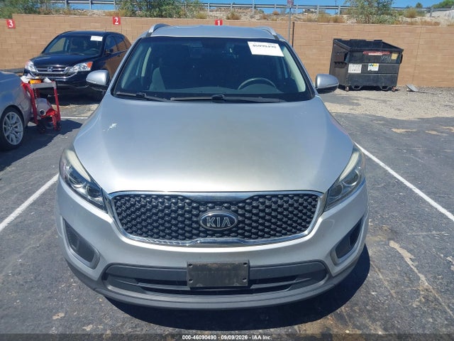 2017 KIA SORENTO 2.4L LX 12