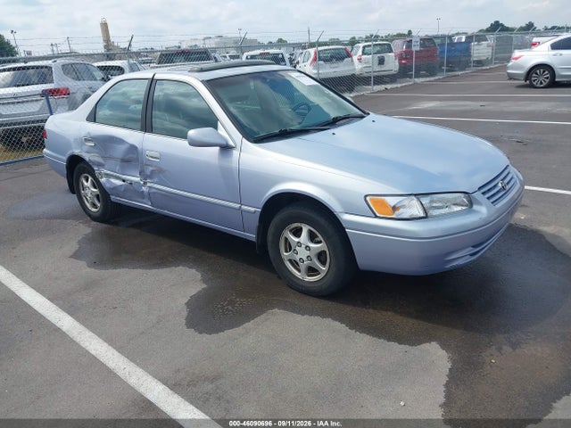 1997 TOYOTA CAMRY LE