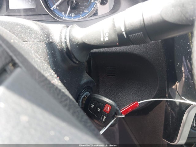 2019 TOYOTA COROLLA LE 11