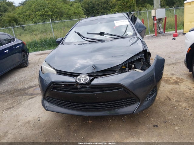 2017 TOYOTA COROLLA LE 11