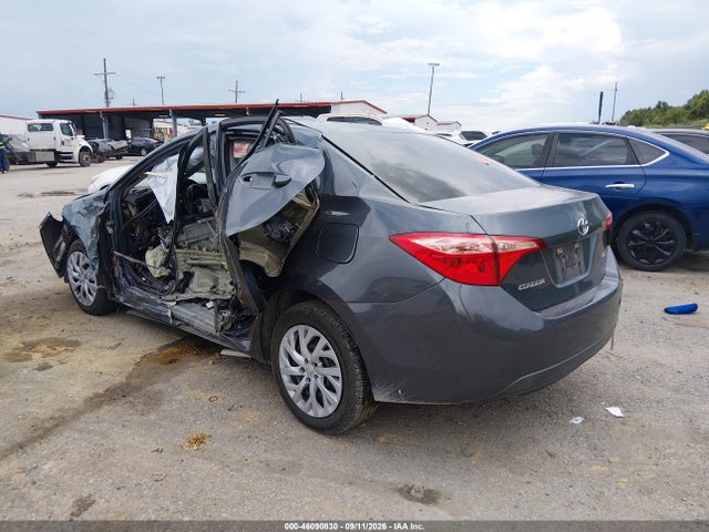 2017 TOYOTA COROLLA LE 3