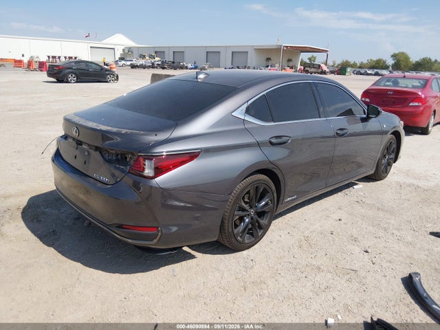 2022 LEXUS ES 300H F SPORT 4