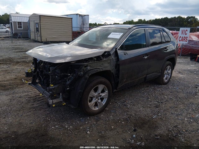 2021 TOYOTA RAV4 XLE 2