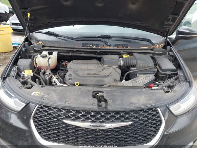 2021 CHRYSLER PACIFICA TOURING L 10