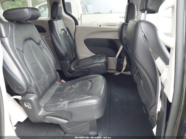 2021 CHRYSLER PACIFICA TOURING L 8