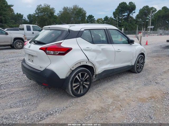 2020 NISSAN KICKS SV XTRONIC CVT 4