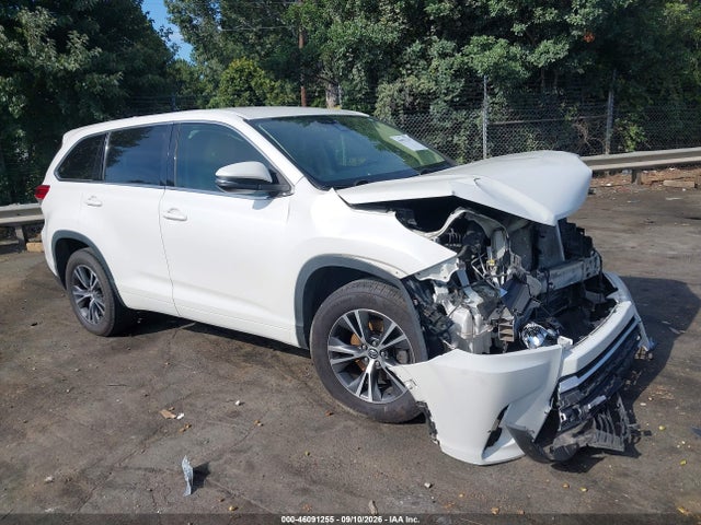 2017 TOYOTA HIGHLANDER LE PLUS 14