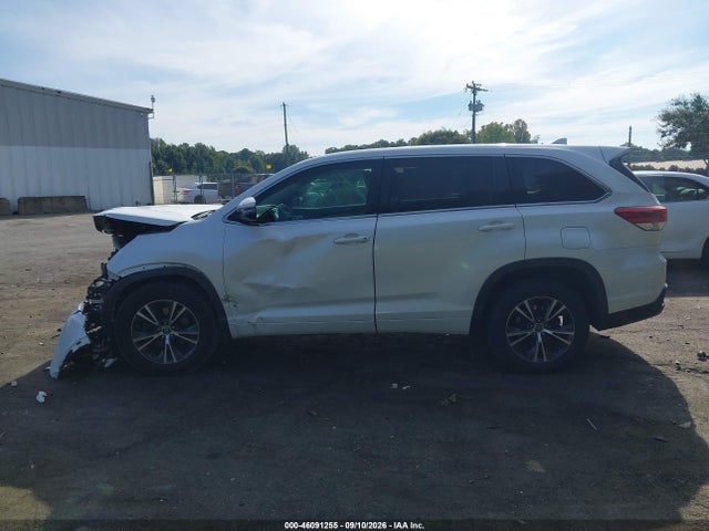 2017 TOYOTA HIGHLANDER LE PLUS 15