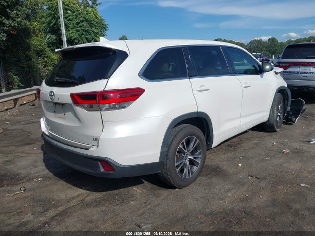 2017 TOYOTA HIGHLANDER LE PLUS 4