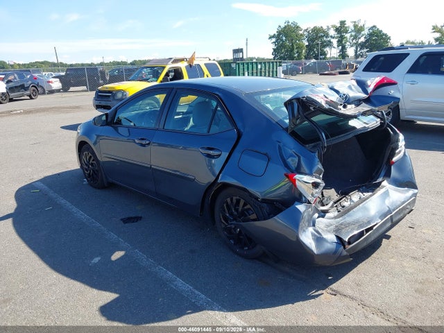2017 TOYOTA COROLLA LE 3