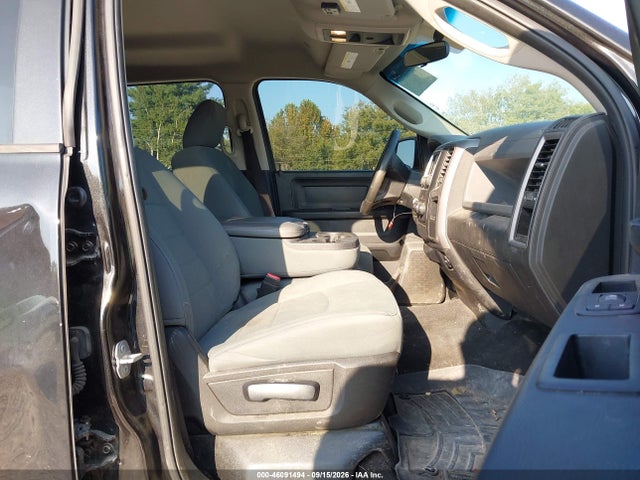 2017 RAM 1500 EXPRESS 4X4 5'7 BOX 5