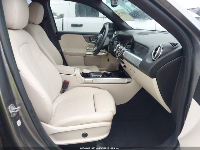 2023 MERCEDES-BENZ GLB 250 5