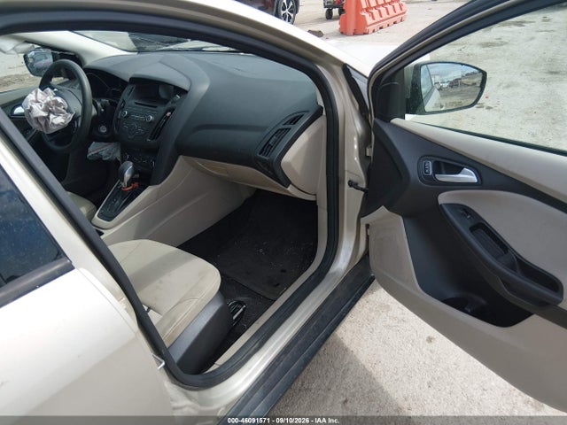 2017 FORD FOCUS SE 5