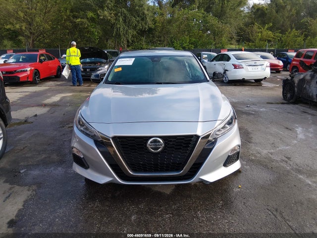 2022 NISSAN ALTIMA SR FWD 13
