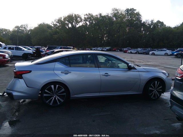 2022 NISSAN ALTIMA SR FWD 14