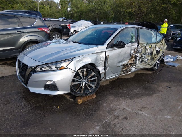 2022 NISSAN ALTIMA SR FWD 2