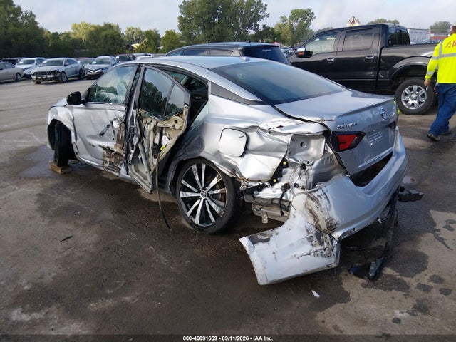 2022 NISSAN ALTIMA SR FWD 3