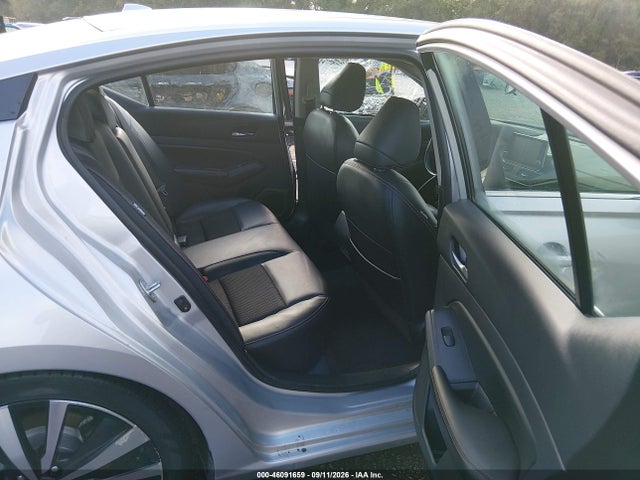2022 NISSAN ALTIMA SR FWD 8