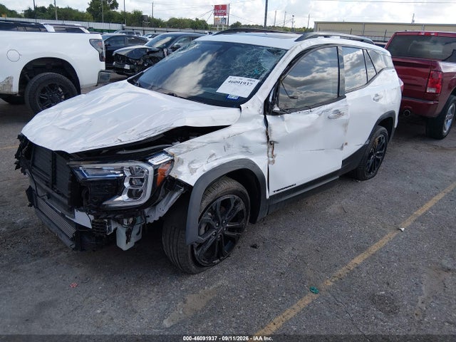 2022 GMC TERRAIN FWD SLT 2
