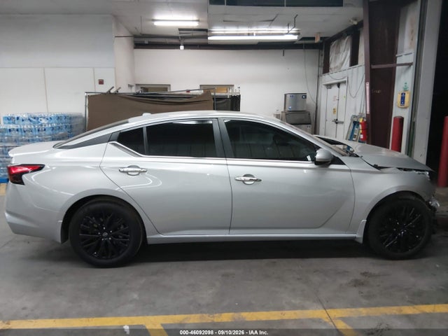 2025 NISSAN ALTIMA SV FWD 14