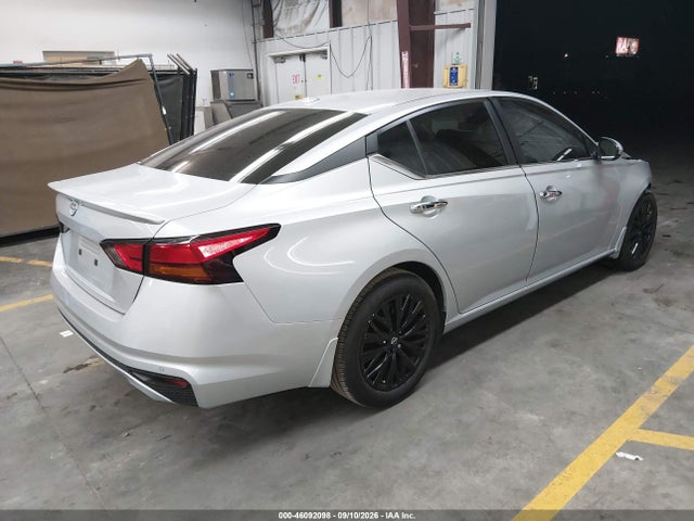 2025 NISSAN ALTIMA SV FWD 4