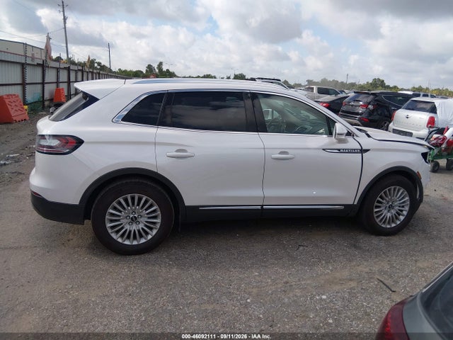 2019 LINCOLN NAUTILUS STANDARD 13