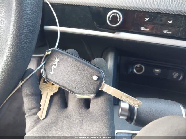 2025 KIA SPORTAGE LX 11