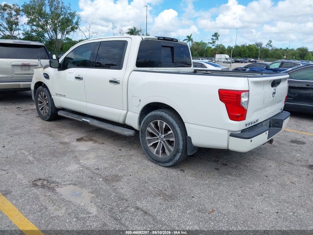 2017 NISSAN TITAN SL 3
