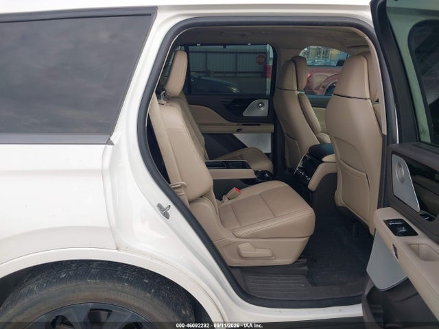 2022 LINCOLN AVIATOR RESERVE 8