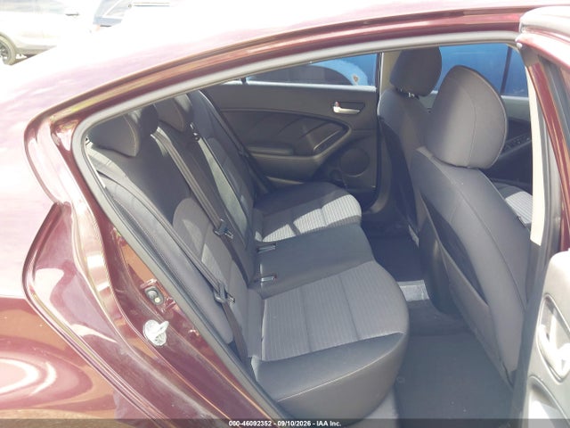 2017 KIA FORTE LX 8