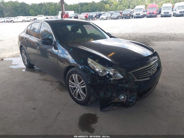 2015 INFINITI Q40 