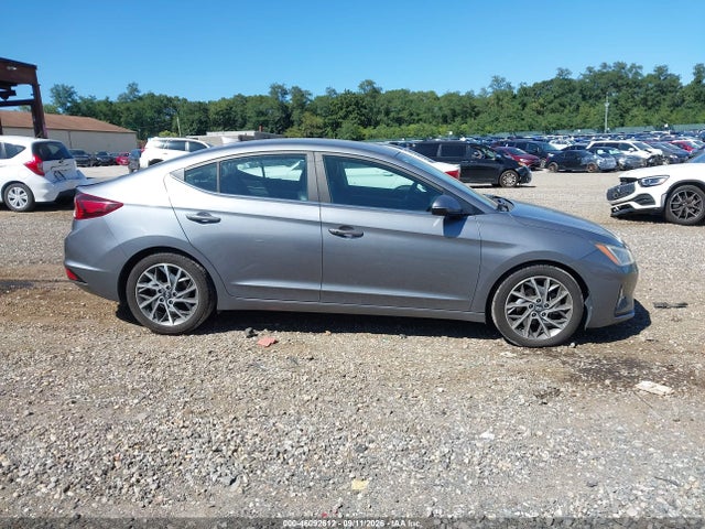 2019 HYUNDAI ELANTRA LIMITED 14